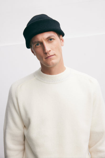 Round Neck Knit