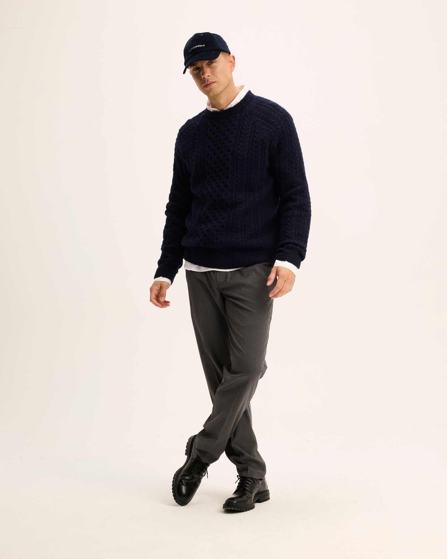 Kpattern knitted sweater